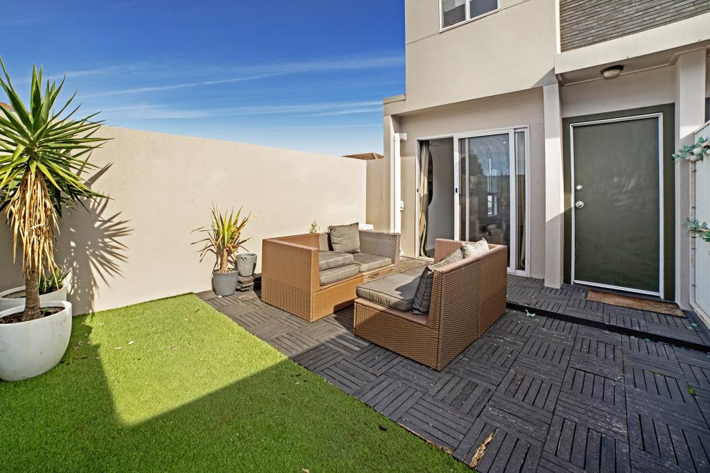 1/1204 Glen Huntly Rd, Glen Huntly, VIC 3163