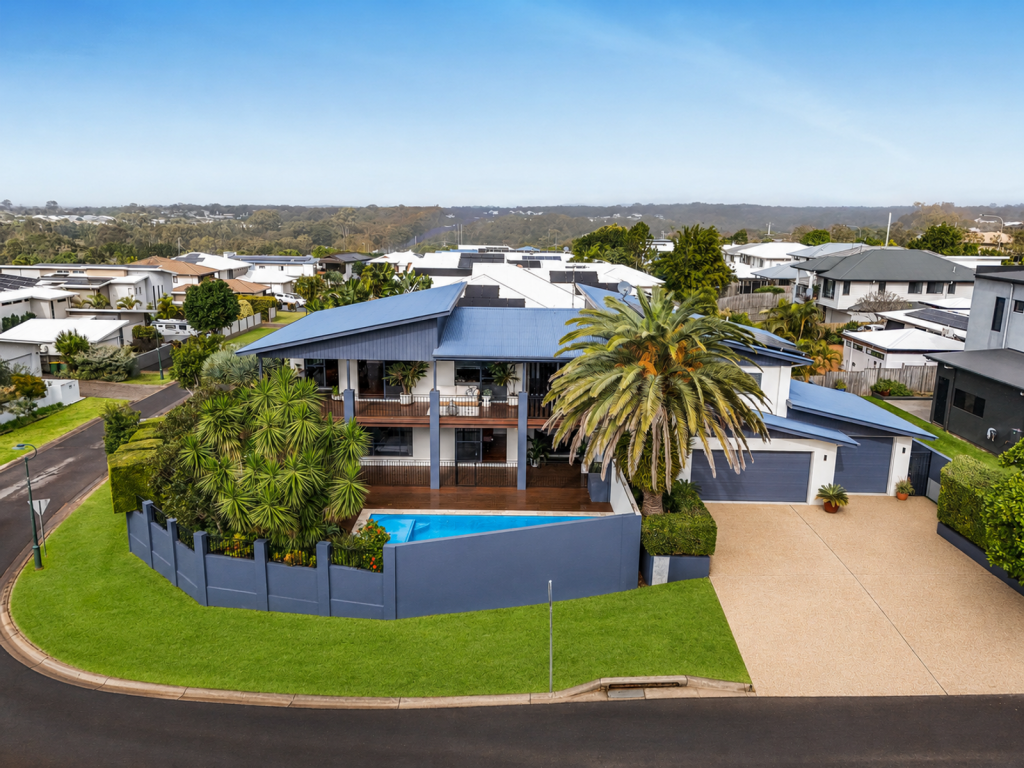 3 Keirnan St, Redland Bay, QLD 4165
