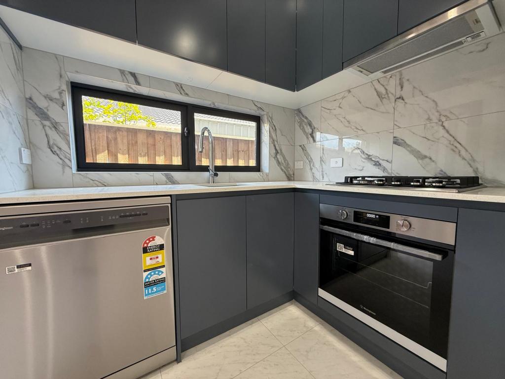 55A GOULD RD, CLAYMORE, NSW 2559