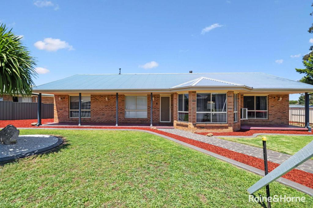 16 Amber Ct, Goulburn, NSW 2580