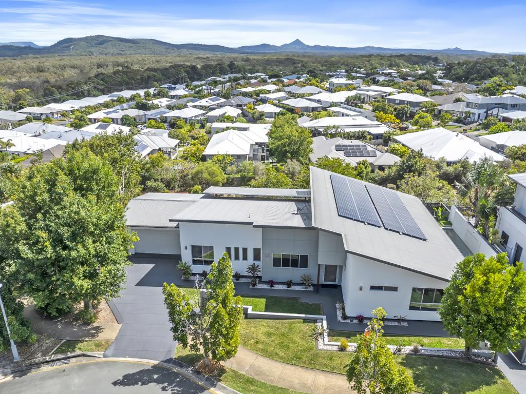 10 Tea Tree Gr, Peregian Springs, QLD 4573