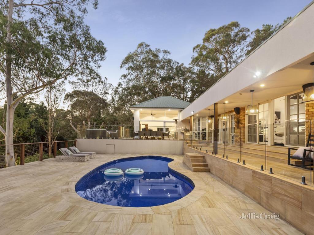 49 Heads Rd, Donvale, VIC 3111