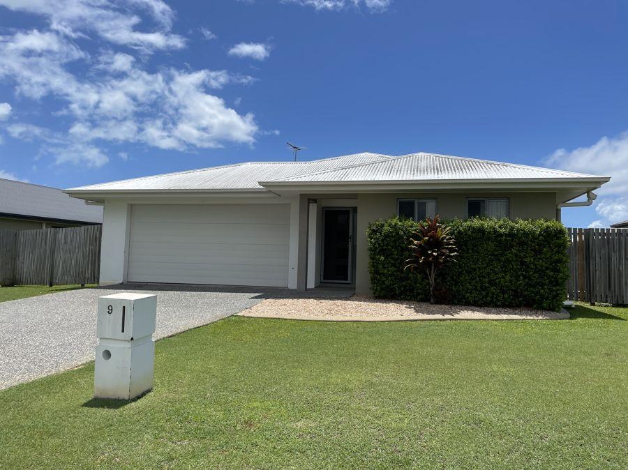 9 Halifax Pl, Rural View, QLD 4740