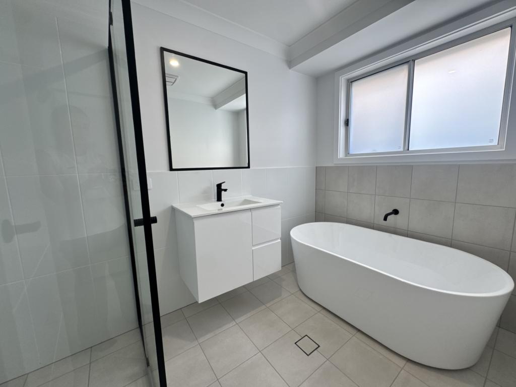 34 Explorers Way, Westdale, NSW 2340