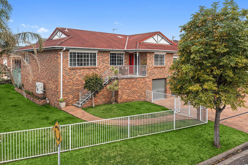 2/2 Kianga Cl, Flinders, NSW 2529