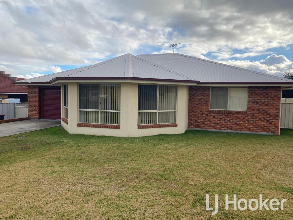 4 Deodara Dr, Inverell, NSW 2360