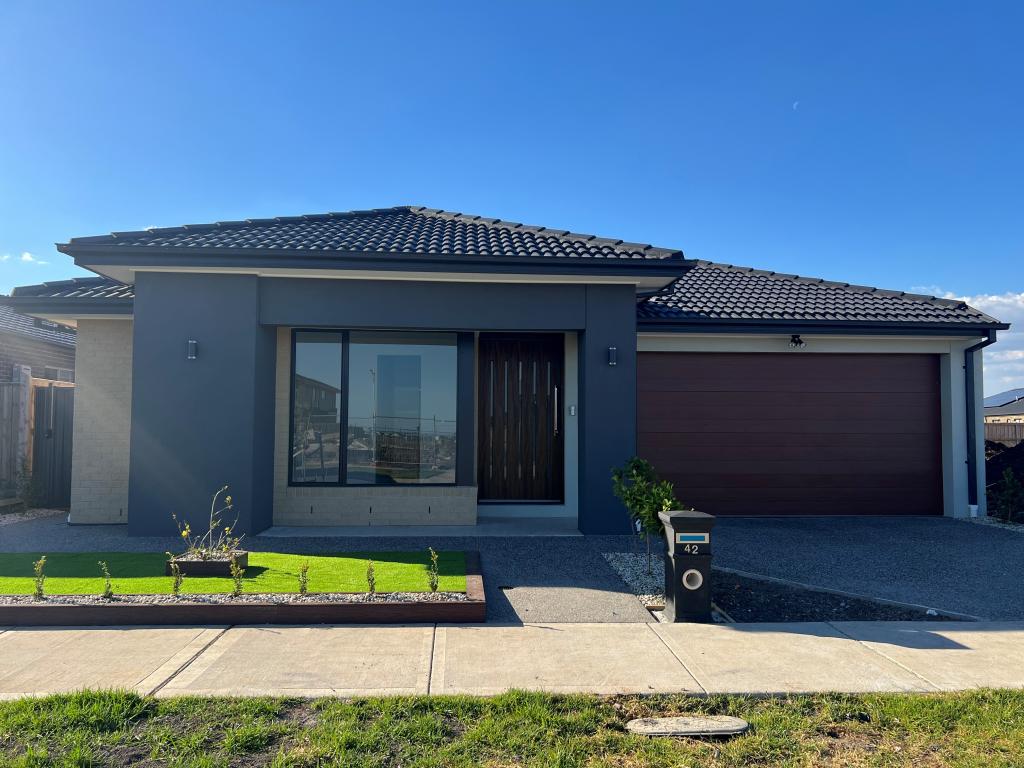 42 Camfield Cres, Mambourin, VIC 3024