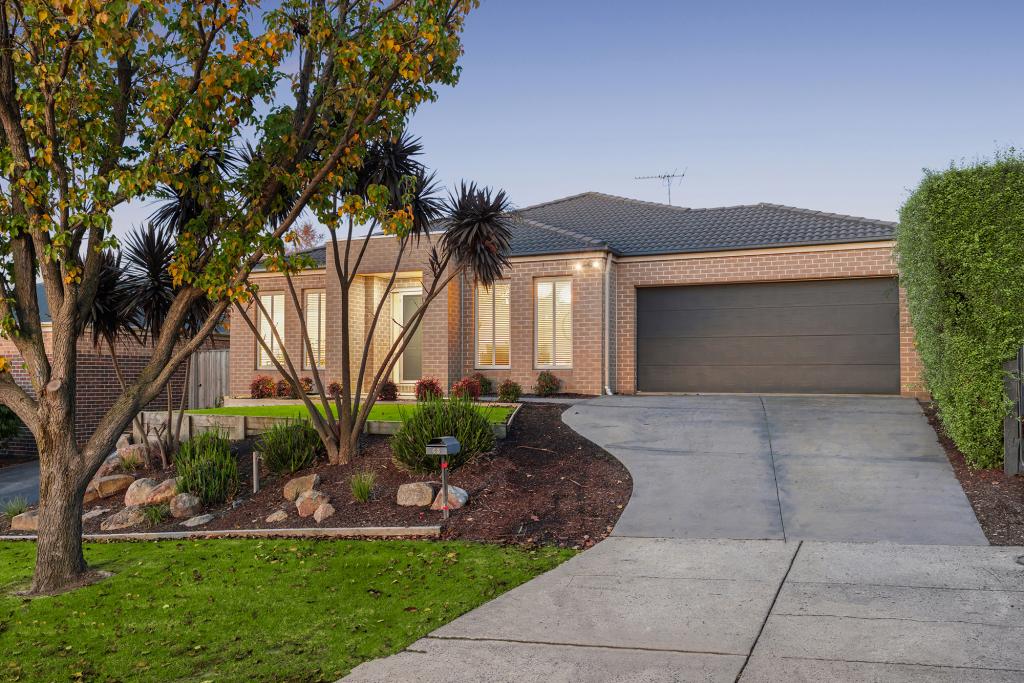 45 Grange Cct, Beaconsfield, VIC 3807
