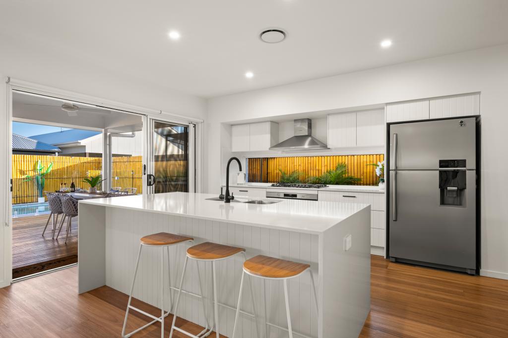 44 Lord Howe Cct, Banya, QLD 4551