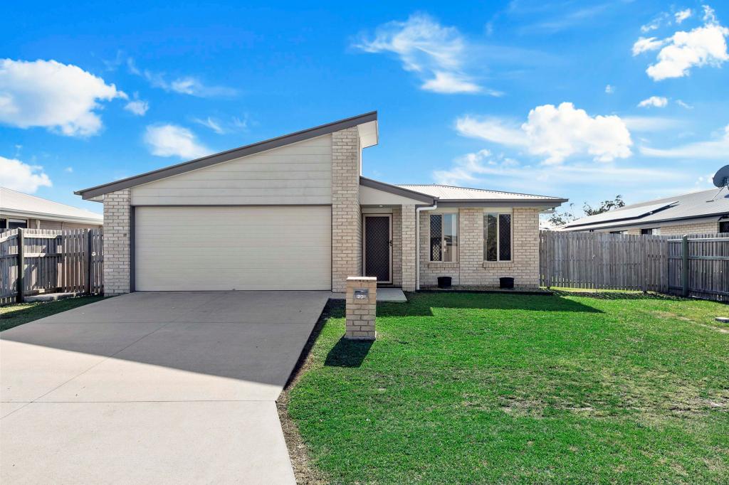 20 Larissa Way, Urangan, QLD 4655