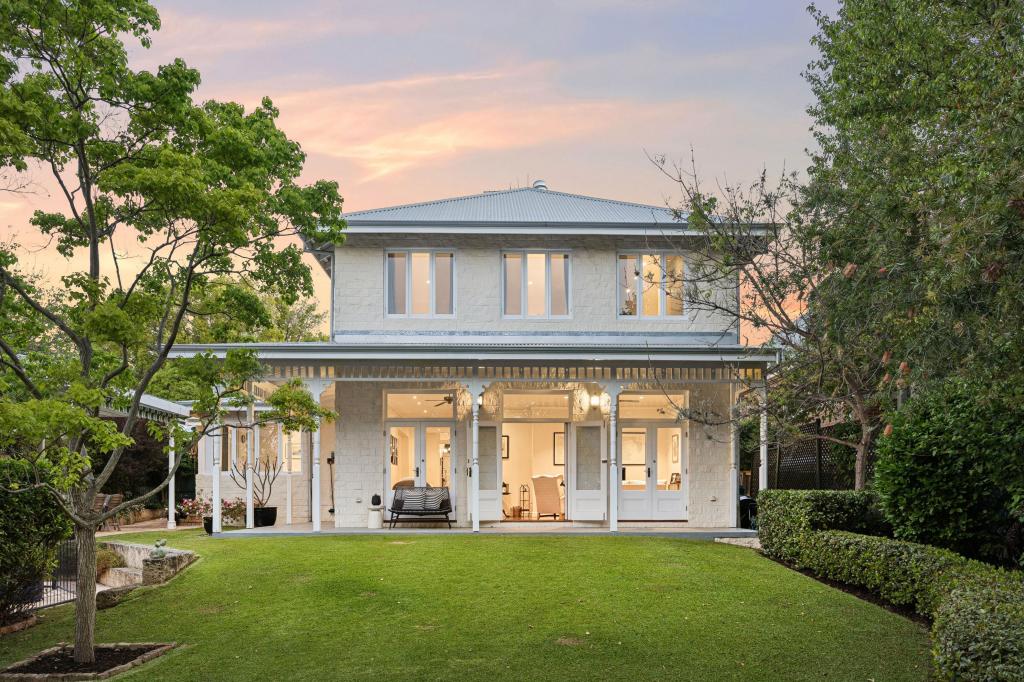 19 Irvine St, Peppermint Grove, WA 6011