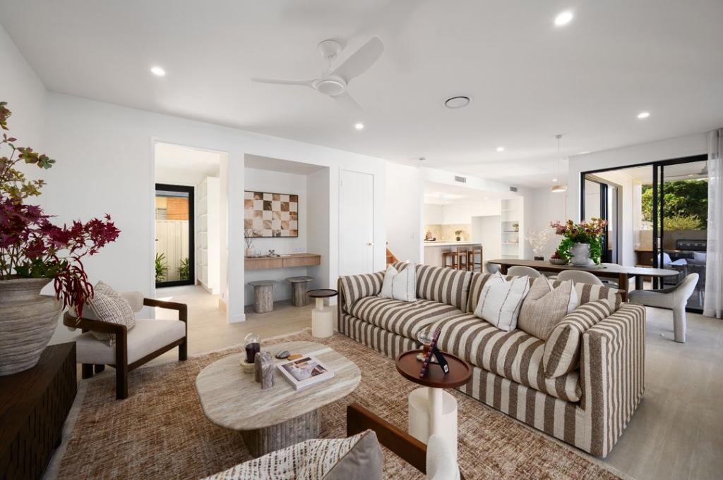 30B COOMBABAH RD, BIGGERA WATERS, QLD 4216