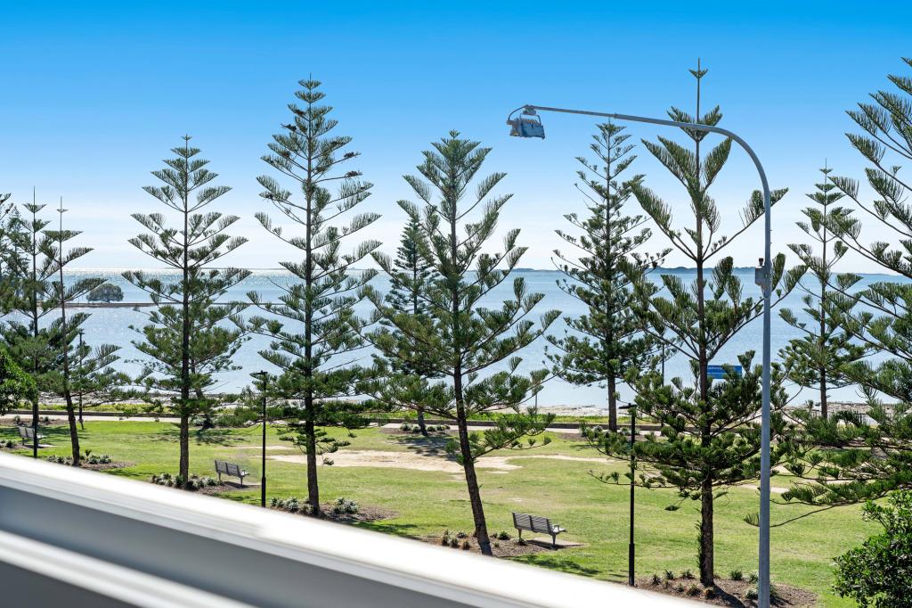 4/427 Esplanade, Manly, QLD 4179