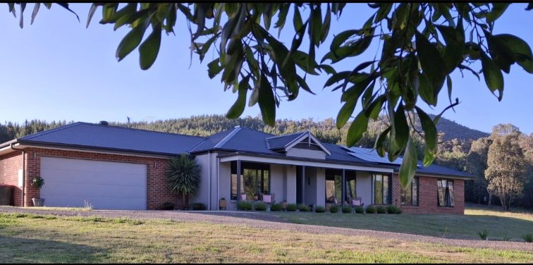 339 Myrtleford-Stanley Rd, Mudgegonga, VIC 3737