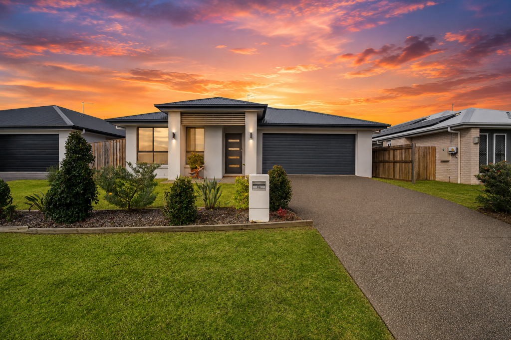 64 Dougan St, Point Vernon, QLD 4655