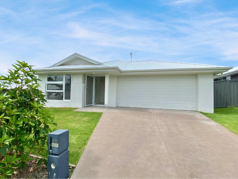 28 Augusta Cl, Heddon Greta, NSW 2321