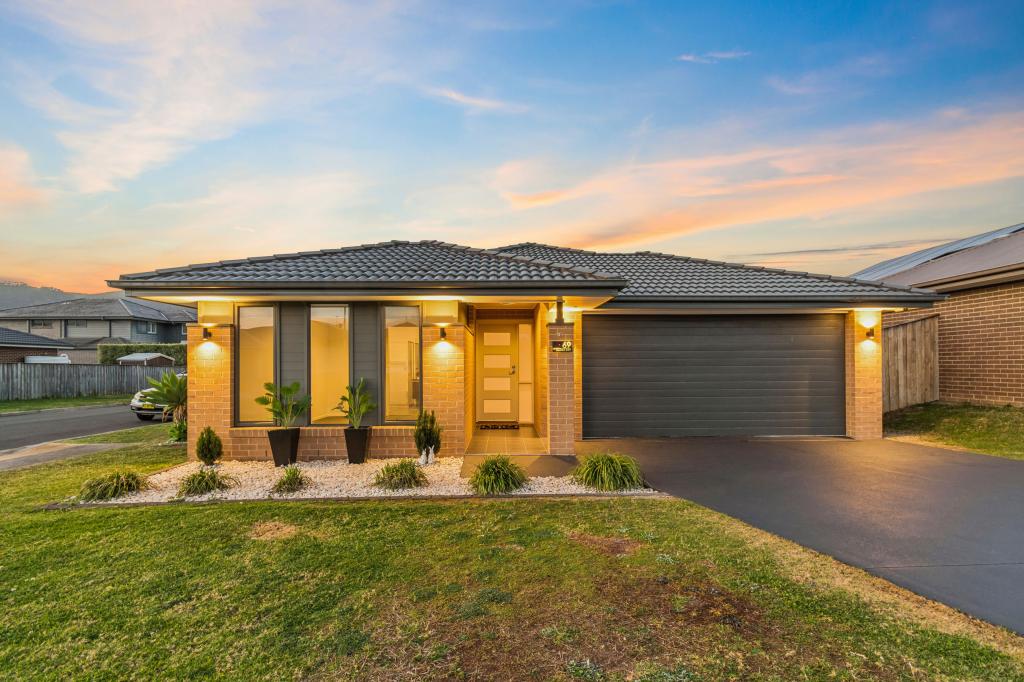 69 ALKIRA CCT, HORSLEY, NSW 2530