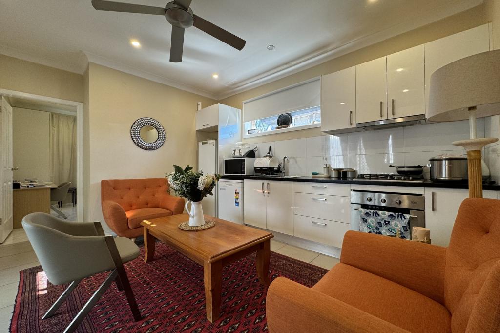 Granny Fla/44a Somerset St, Epping, NSW 2121