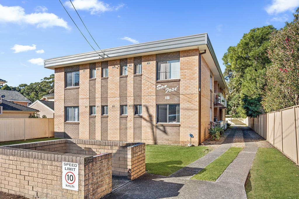 1/15 Gilmore St, West Wollongong, NSW 2500