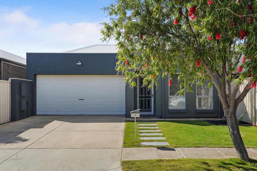 3 Cowra Cres, Park Holme, SA 5043