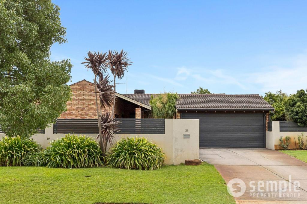 39 GRACECHURCH CRES, LEEMING, WA 6149