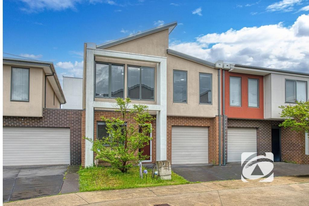 2/180 Henry Rd, Pakenham, VIC 3810