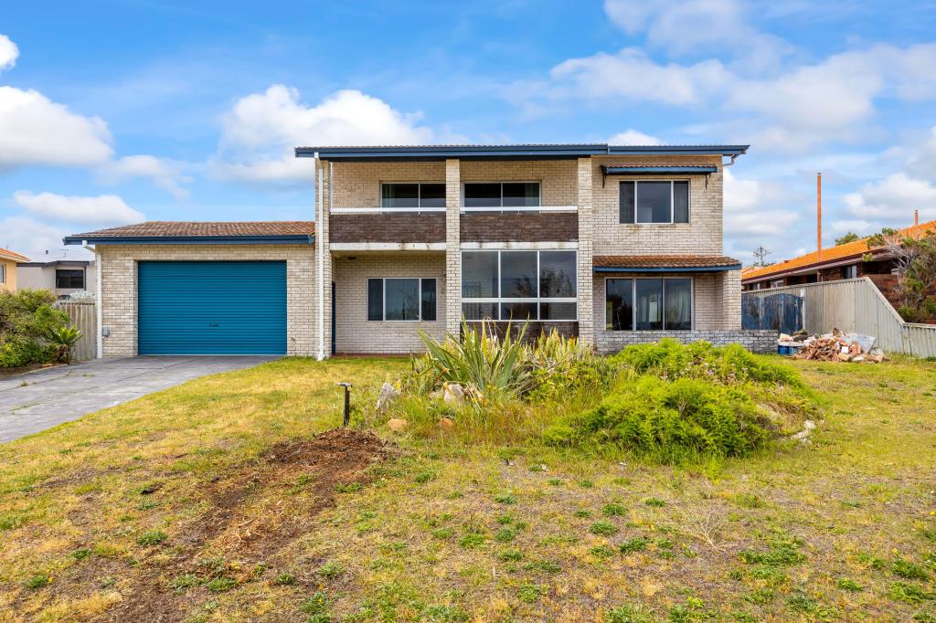 24 Oceanside Prom, Mullaloo, WA 6027