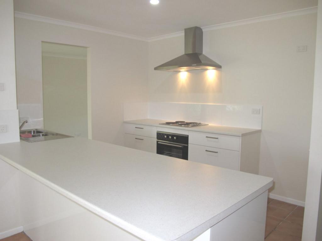 5 Issell Pl, Highland Park, QLD 4211