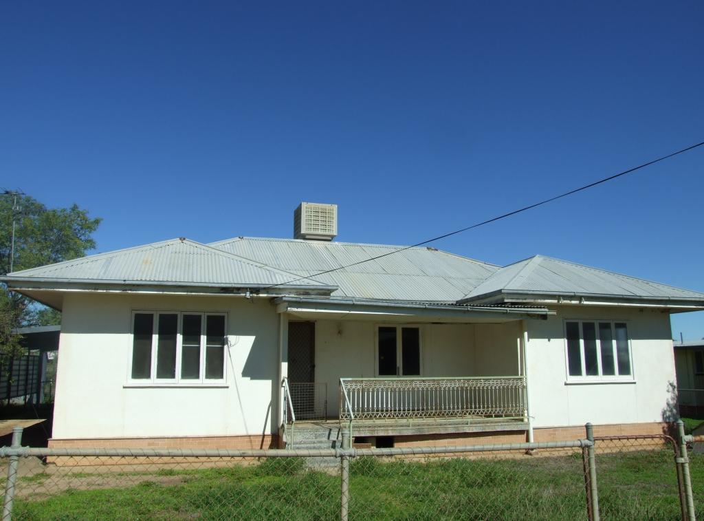 39 Quail St, Longreach, QLD 4730