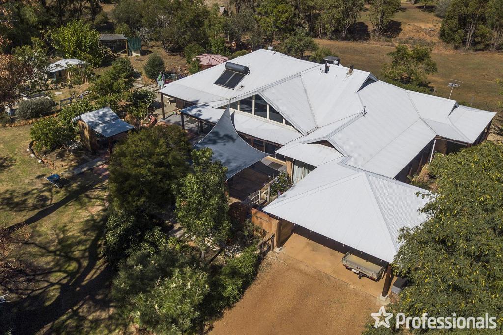 55 Chestnut Rd, Jarrahdale, WA 6124