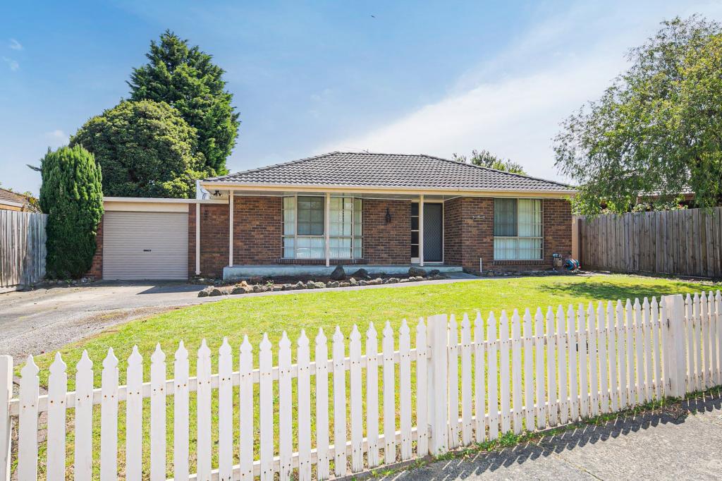 5 Lydia Mary Dr, Berwick, VIC 3806