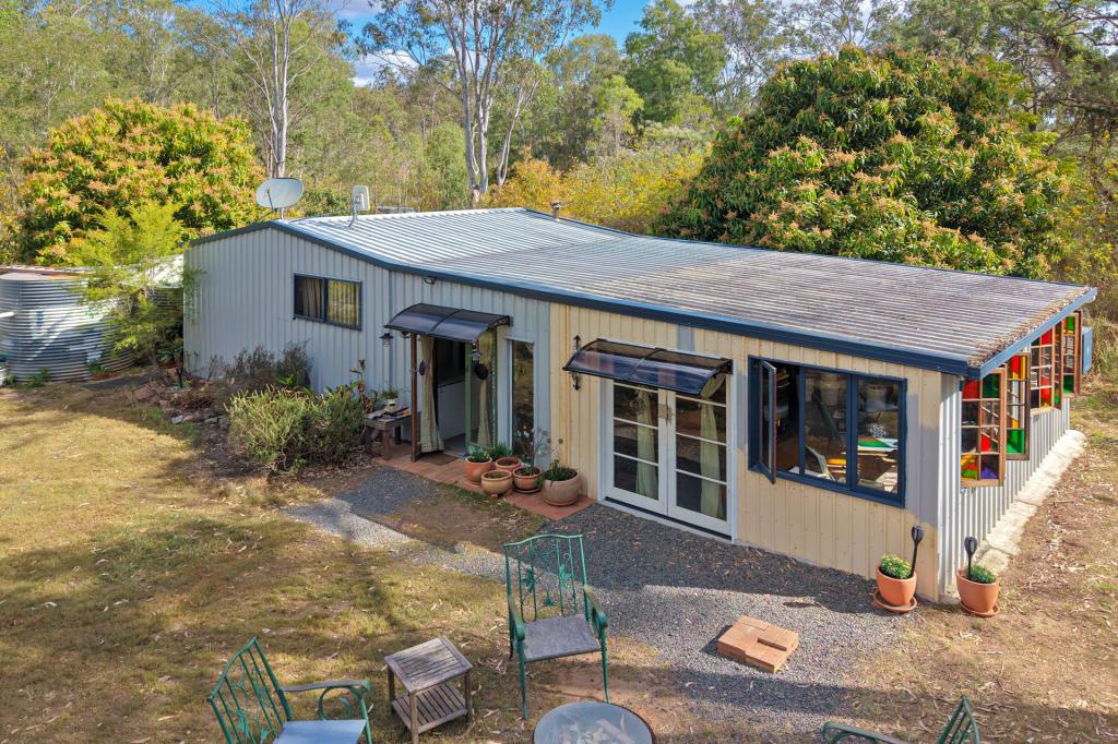 100 Park Reserve Rd, Mount Perry, QLD 4671