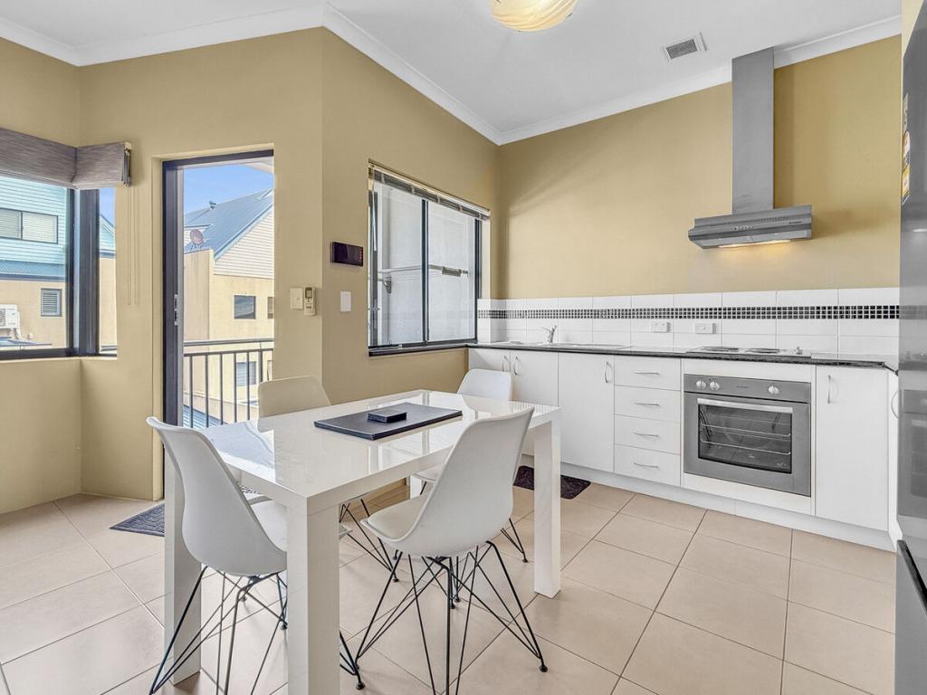 3b/19 Breakwater Pde, Mandurah, WA 6210