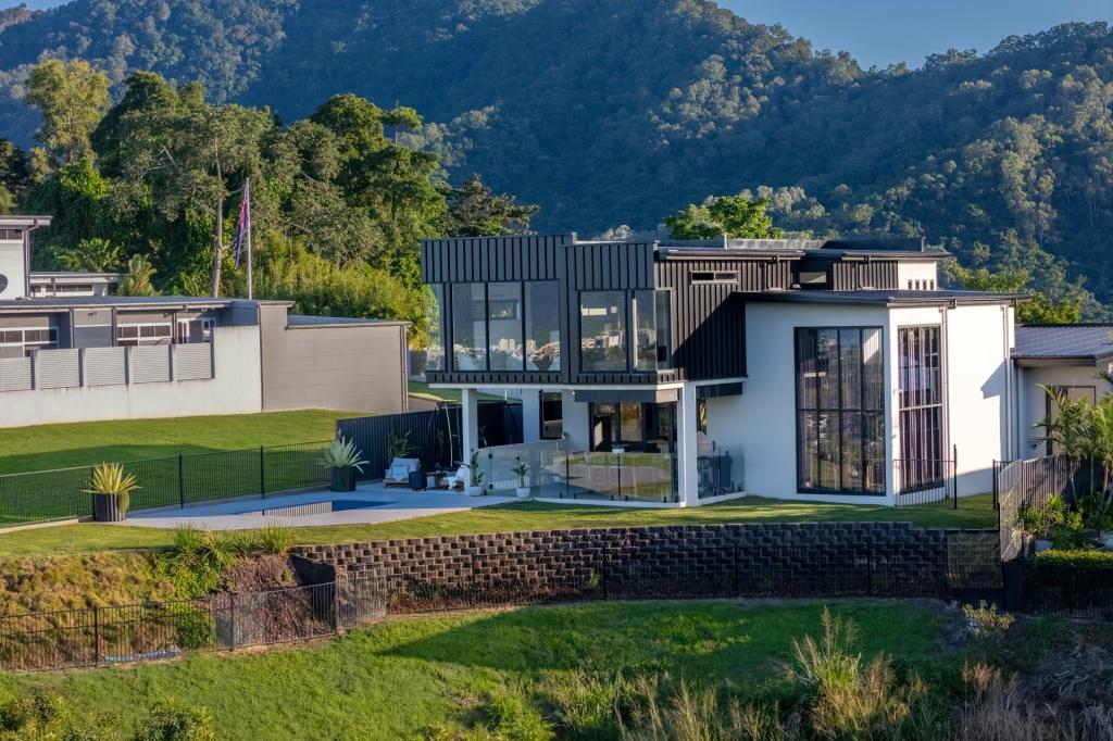 58 The Peak, Brinsmead, QLD 4870