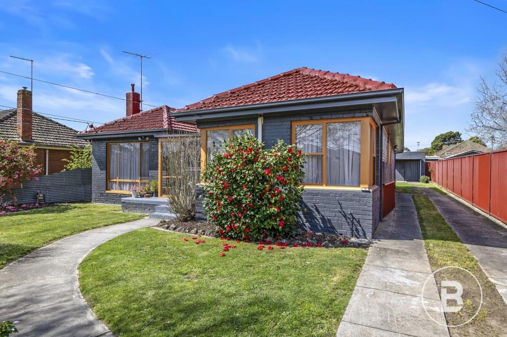 24 Essex St, Wendouree, VIC 3355