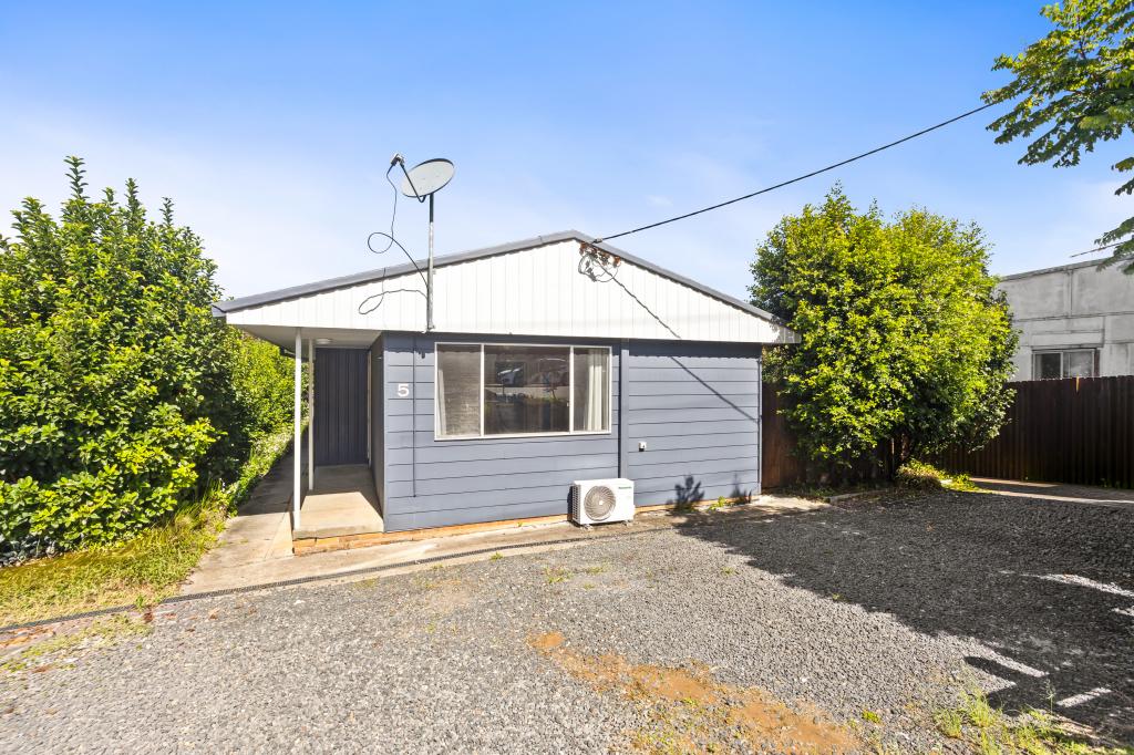 1/5 Lushington St, East Gosford, NSW 2250