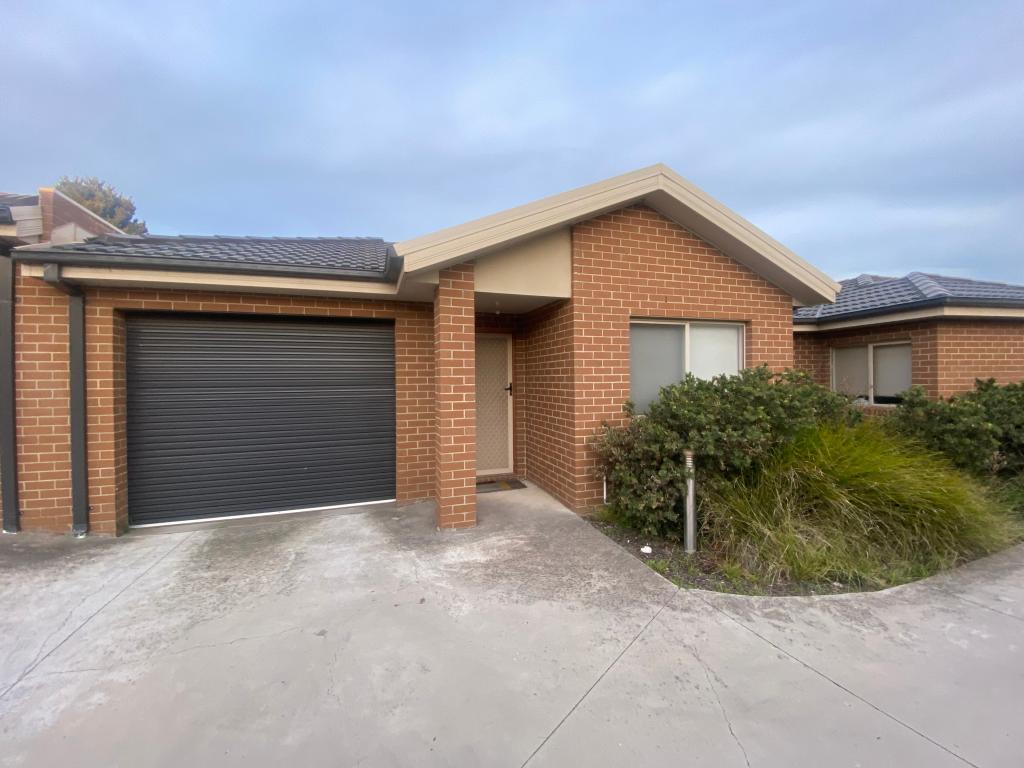 8/16-18 Phelan Dr, Cranbourne North, VIC 3977
