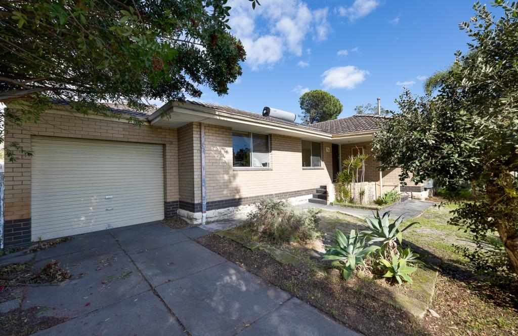 36 SANDON RD, THORNLIE, WA 6108