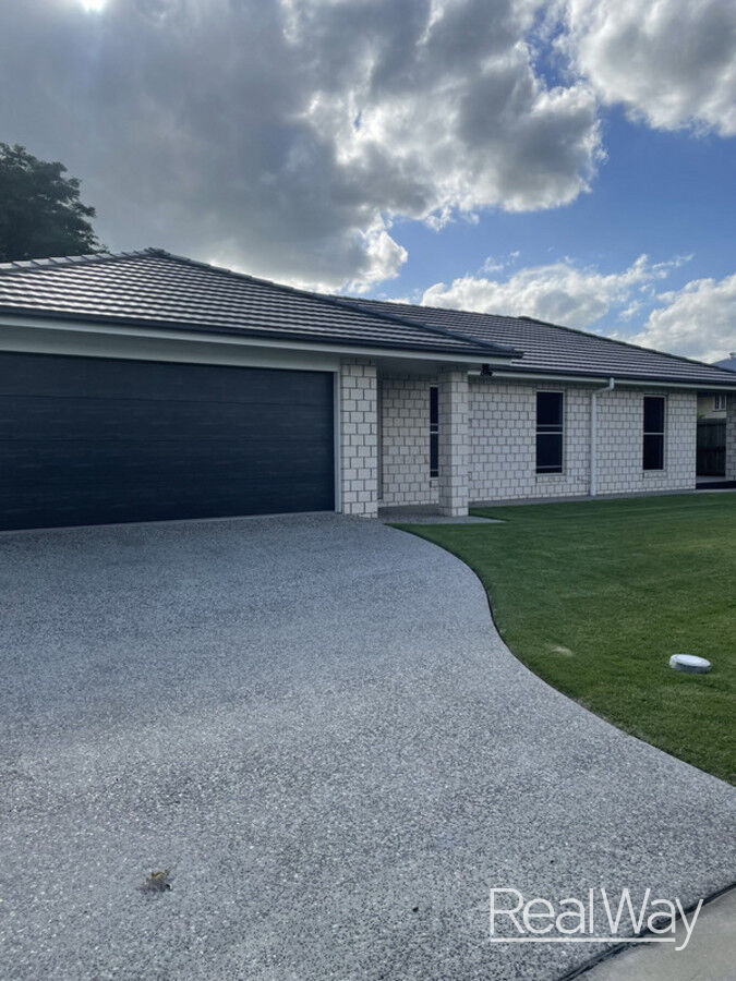 19a Chubb St, One Mile, QLD 4305