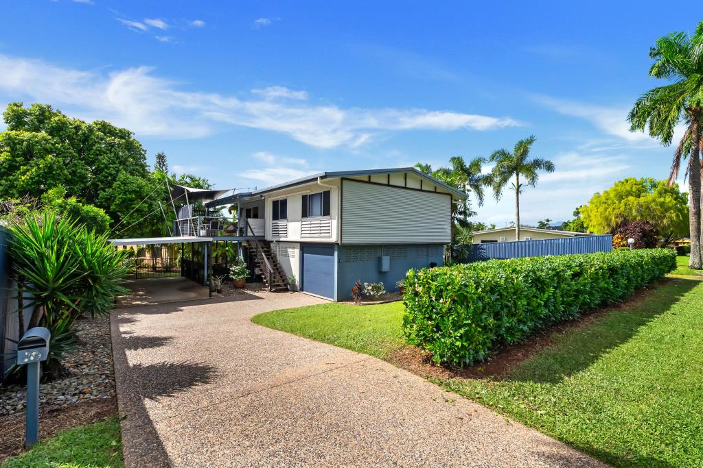 16 Holly St, Mooroobool, QLD 4870