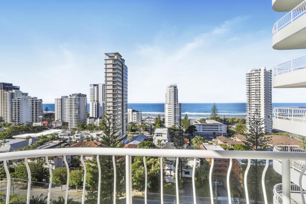 52/121 Surf Pde, Broadbeach, QLD 4218
