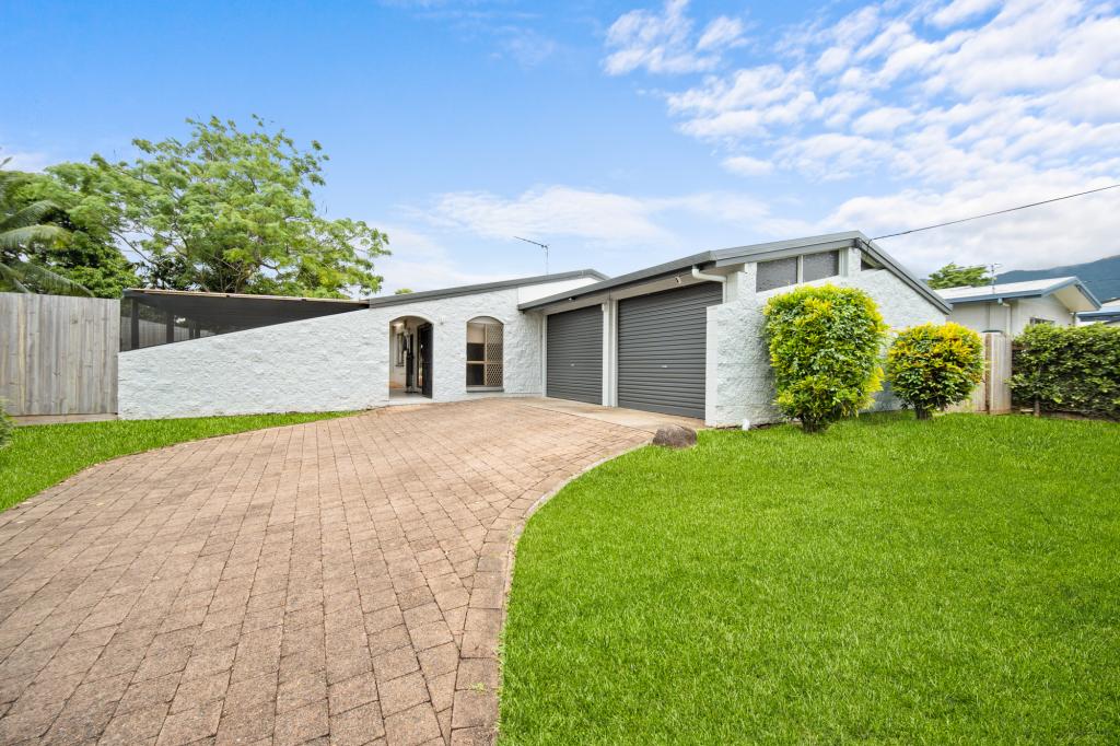 5 Shannon Dr, Woree, QLD 4868