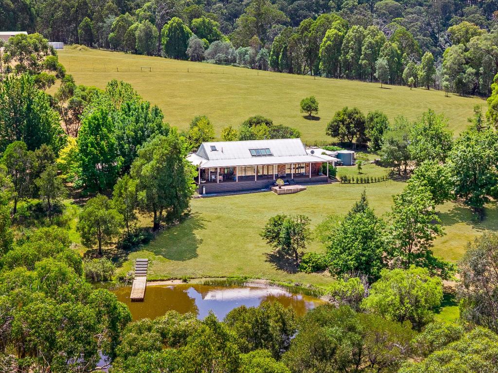 45 Bromfield Dr, Tolmie, VIC 3723