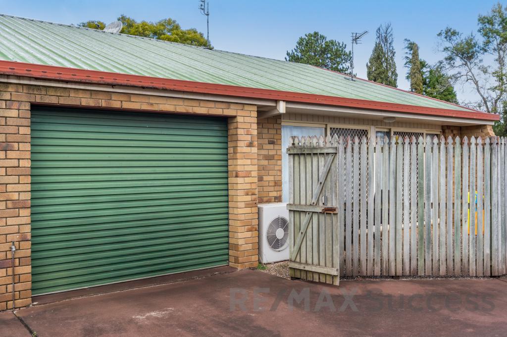 2/9 Benjamin St, Mount Lofty, QLD 4350