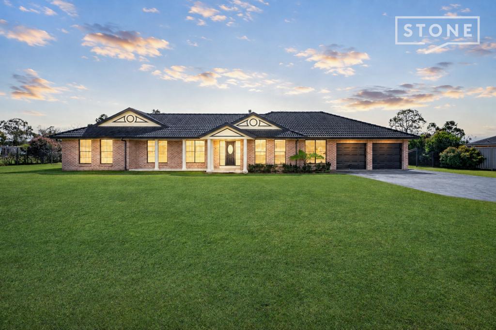 77 Forbes Cres, Cliftleigh, NSW 2321
