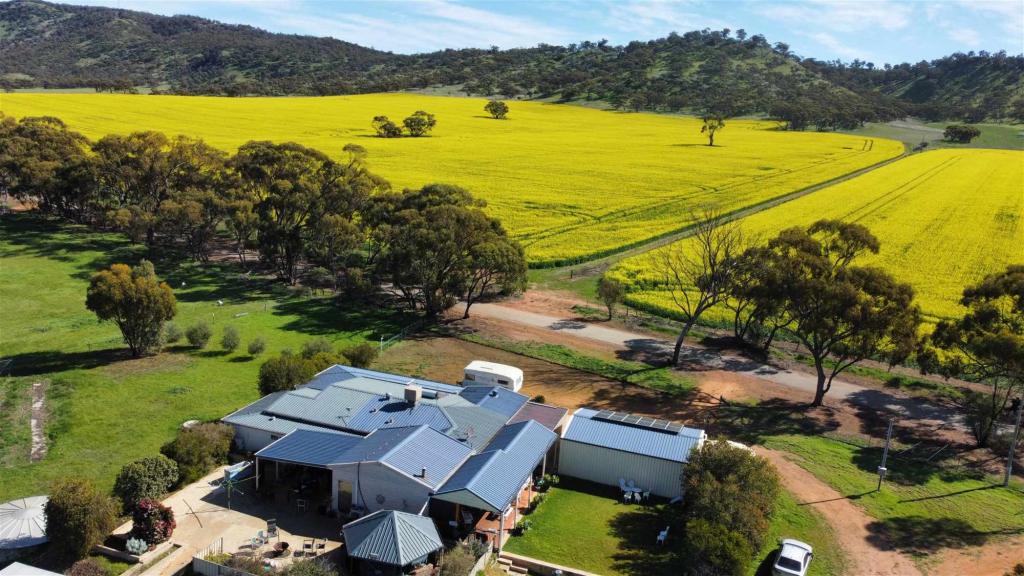 151 North Rd, York, WA 6302