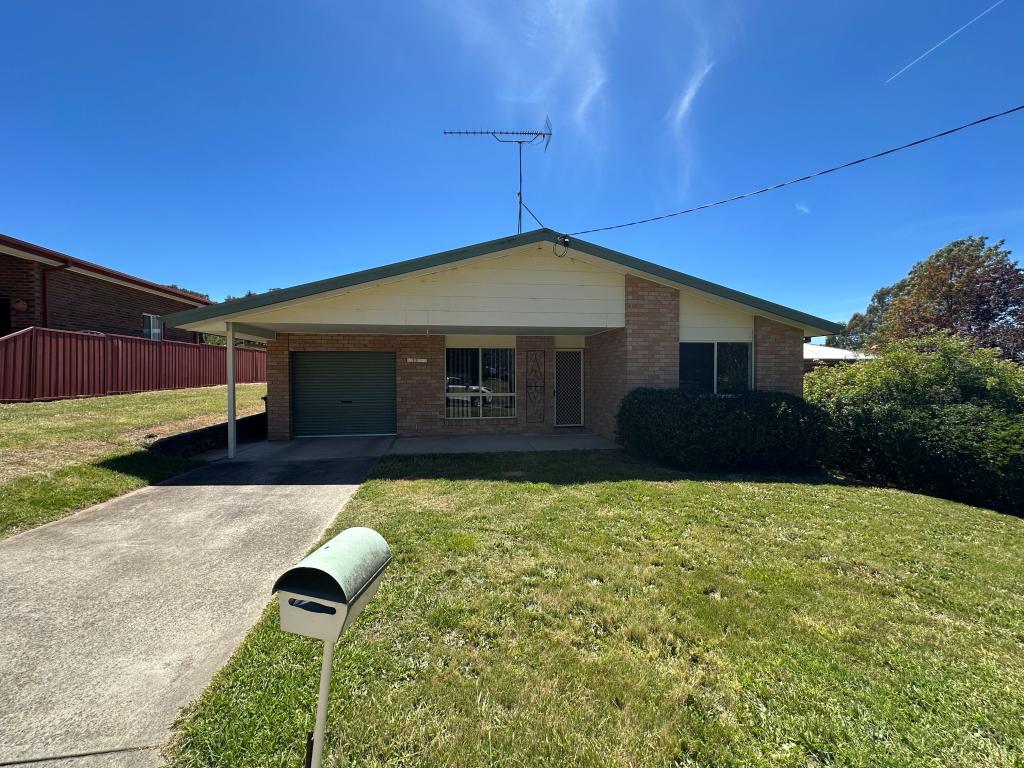 125 Herbert St, Tumut, NSW 2720