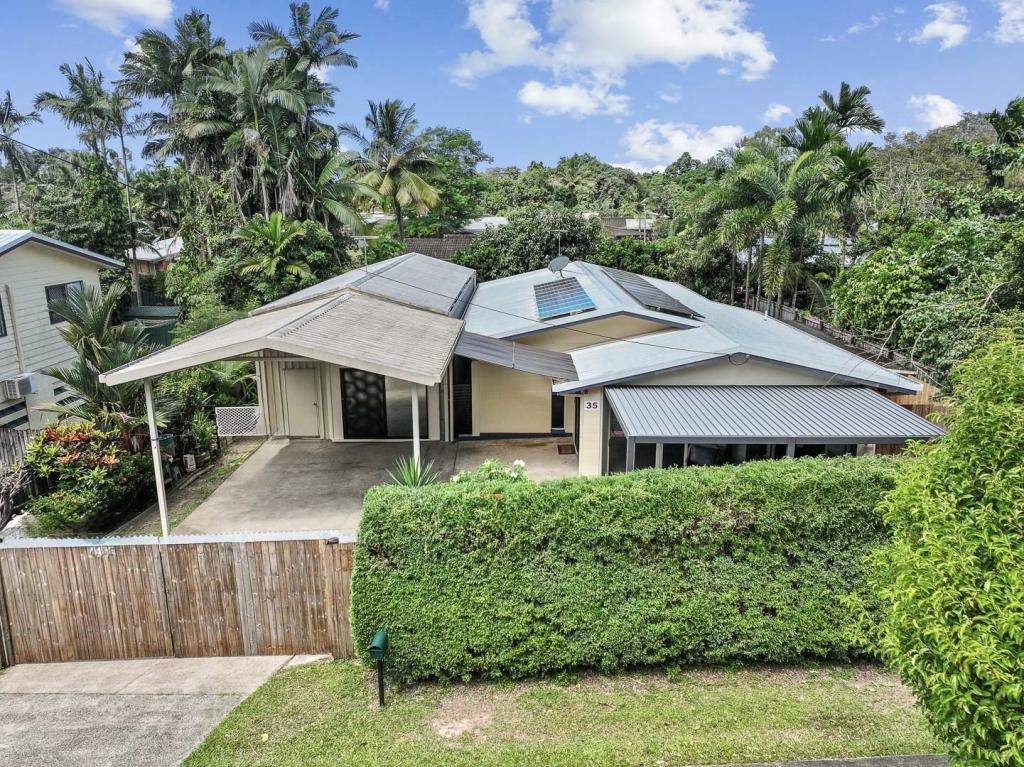 35 KINGSFORD ST, MOOROOBOOL, QLD 4870