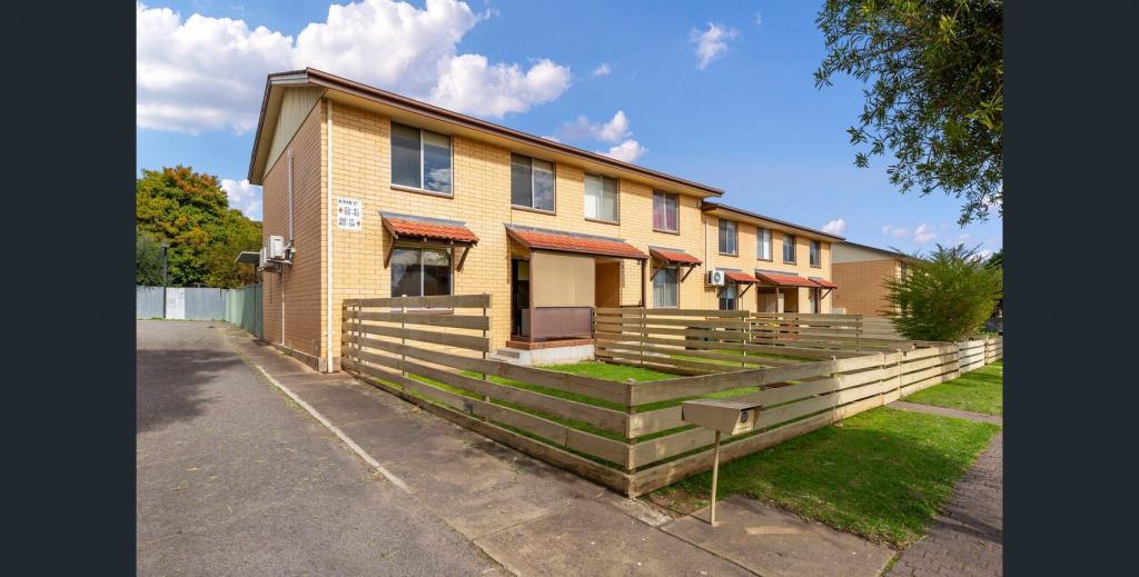 39 Adrian St, Ingle Farm, SA 5098