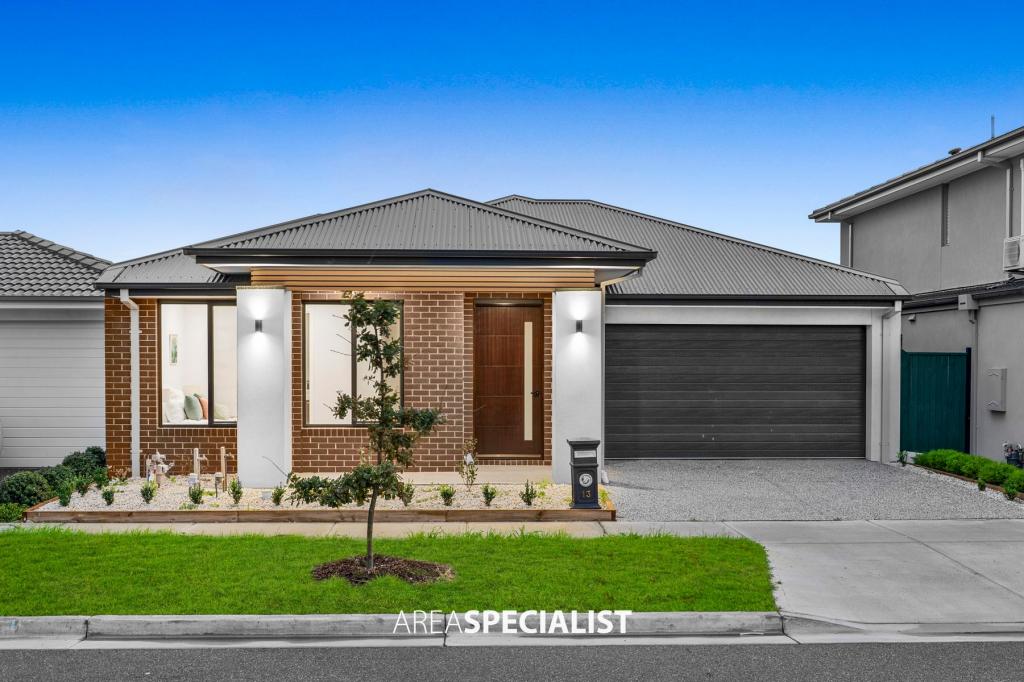 13 Zebu Dr, Clyde North, VIC 3978